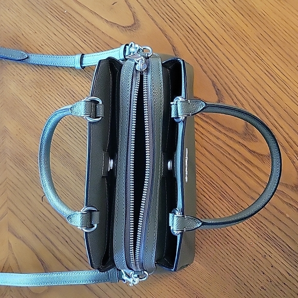 Coach Purse - Picture 4 of 4